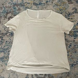 Lululemon t shirt